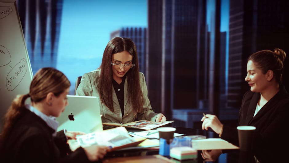 صورة تعبر عن مفهوم ريادة الأعمال والنجاح في تطوير المشاريع الناشئة